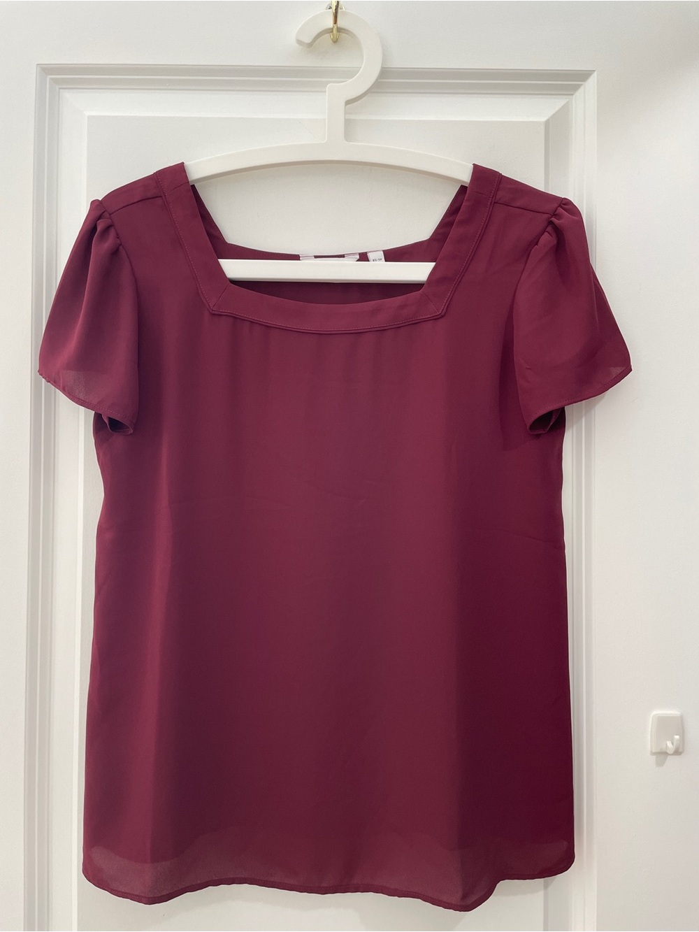 Reitmans Burgundy Square Neck Short Sleeve Blouse